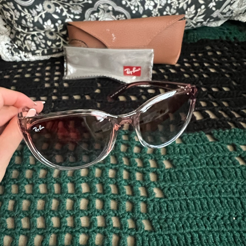 Ray-Ban Women's Sunglasses - Transparent and Black